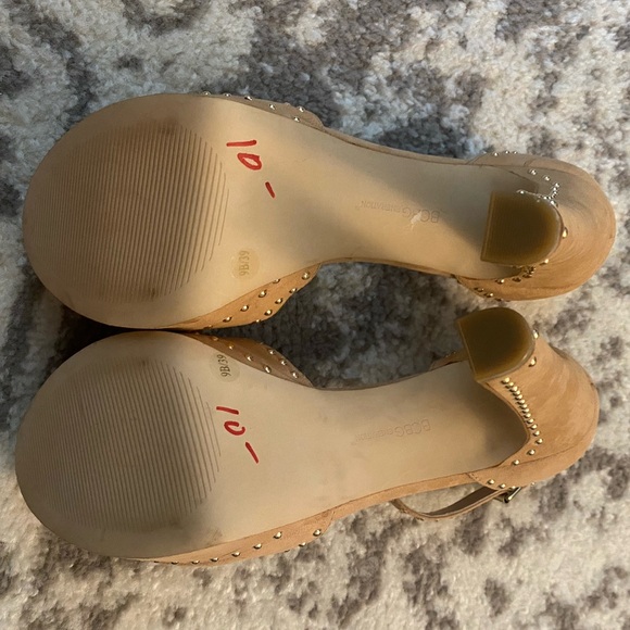 Embellished BCBC*G heels - Picture 5 of 10